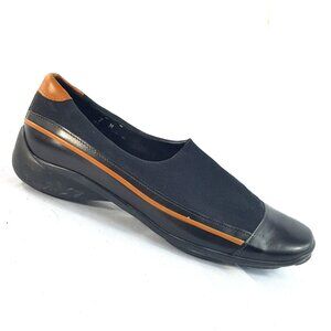 Sesto Meucci Black and Brown Flats